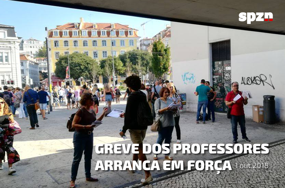 GREVE DOS PROFESSORES ARRANCA EM FORÇA