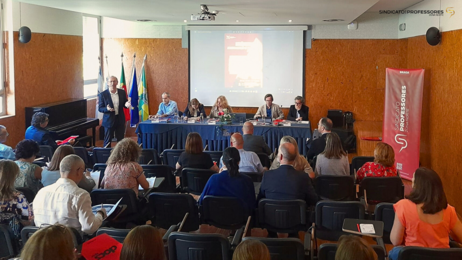 Distrital de Braga promoveu sessão sobre descentralização de competências
